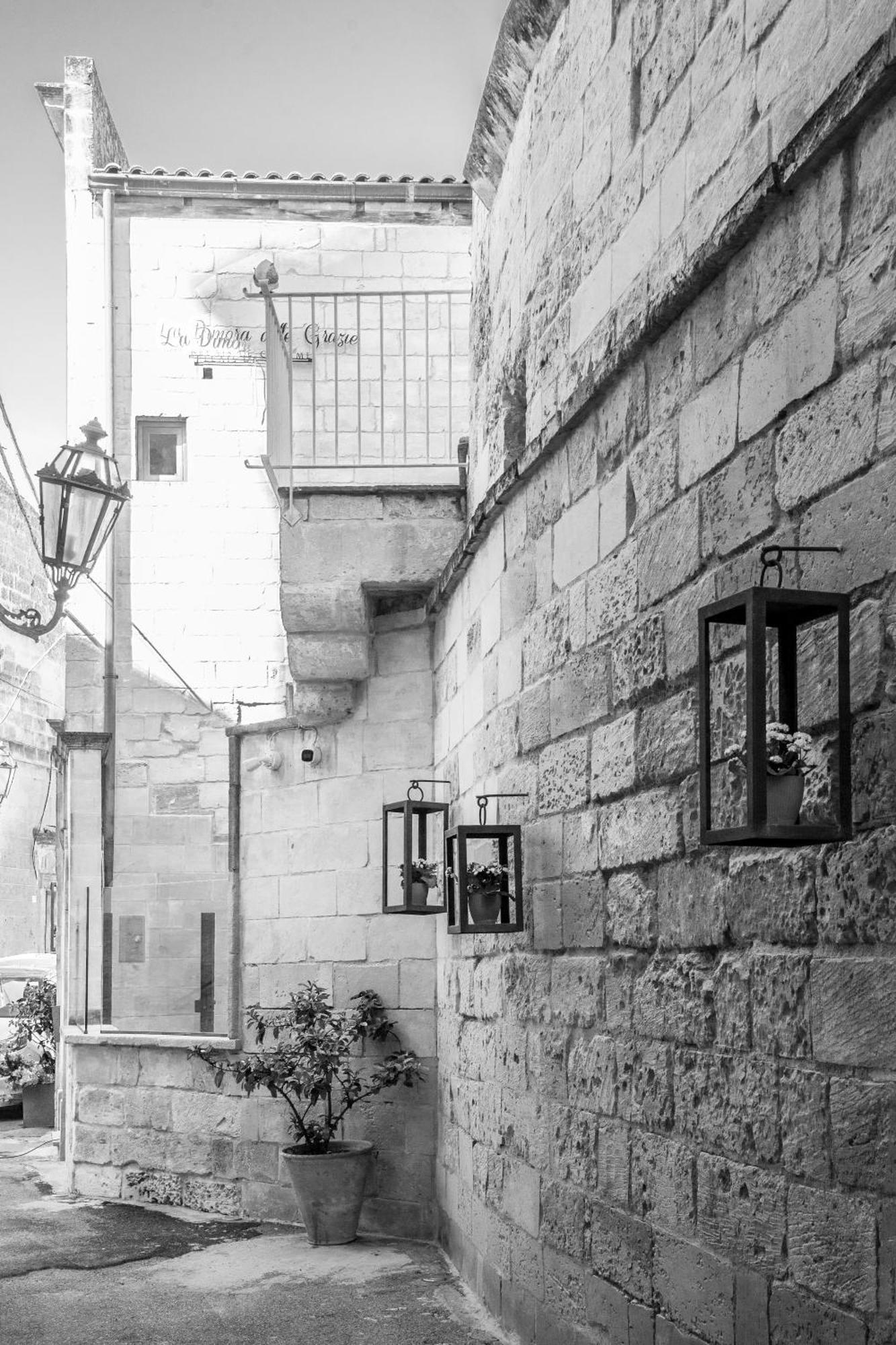 La Dimora Delle Grazie Acomodação com café da manhã San Cesario di Lecce Exterior foto