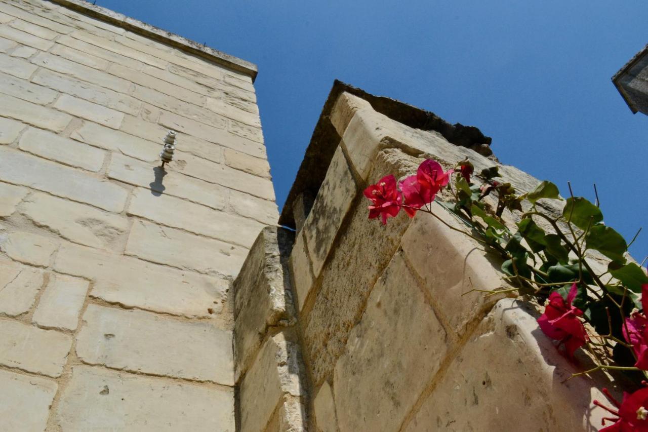 La Dimora Delle Grazie Acomodação com café da manhã San Cesario di Lecce Exterior foto